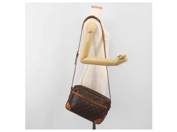 LOUIS VUITTON Borsa a Spalla Monogram Trocadero 30 M51272 LV Auth 196202A Monogramma - vista 23