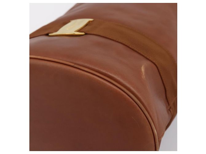 Zaino Salvatore Ferragamo Vala in pelle marrone e oro Auth ka5589 D'oro - vista 14