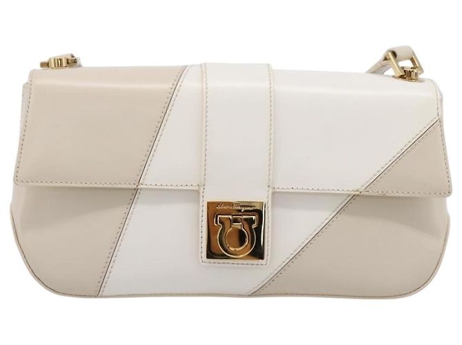 Borsa a tracolla Salvatore Ferragamo Gancini in pelle beige chiaro e oro Auth 196789A D'oro - vista 13