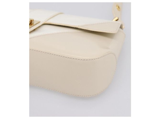Borsa a tracolla Salvatore Ferragamo Gancini in pelle beige chiaro e oro Auth 196789A D'oro - vista 14