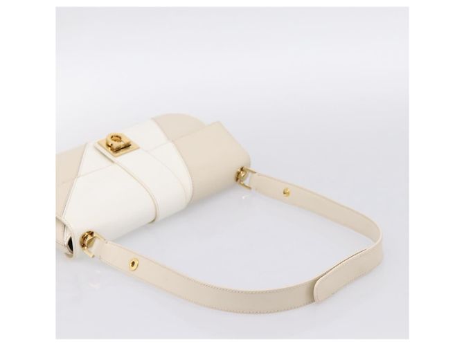 Borsa a tracolla Salvatore Ferragamo Gancini in pelle beige chiaro e oro Auth 196789A D'oro - vista 7