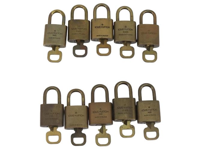LOUIS VUITTON Padlock 10 Set Padlock metal Gold LV Auth 192564 Golden - view 3