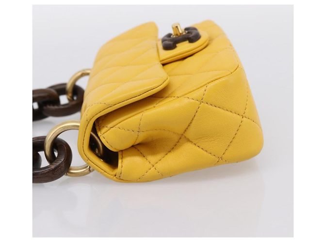 CHANEL Mini Matelasse 17 Borsa a catena Pelle d'Agnello Giallo Oro CC Auth 195513SAM D'oro - vista 3