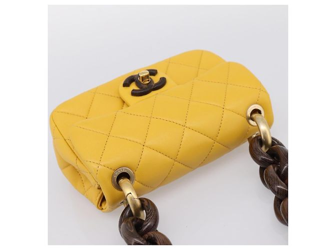 CHANEL Mini Matelasse 17 Borsa a catena Pelle d'Agnello Giallo Oro CC Auth 195513SAM D'oro - vista 6