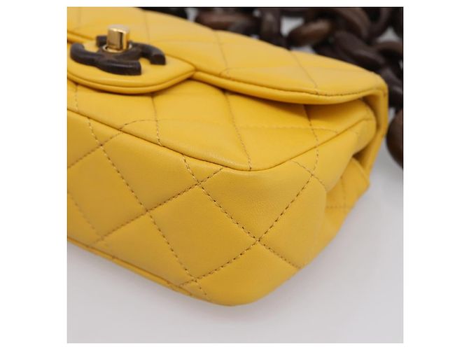 CHANEL Mini Matelasse 17 Borsa a catena Pelle d'Agnello Giallo Oro CC Auth 195513SAM D'oro - vista 9