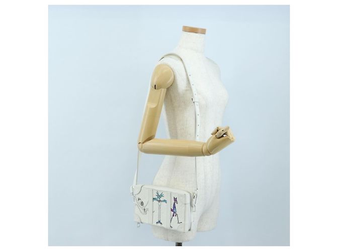 LOUIS VUITTON Taurillon Clemence Soft Trunk LV Friends M80146 Auth 194713SAM Bianco - vista 31