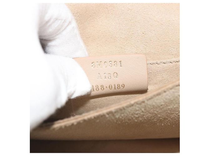 Borsa a spalla con catena FENDI in pelle beige e oro Auth bs36715 D'oro - vista 12