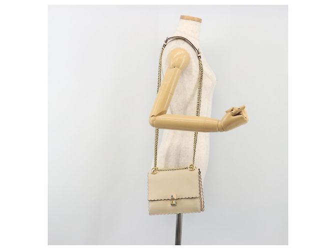 Borsa a spalla con catena FENDI in pelle beige e oro Auth bs36715 D'oro - vista 26