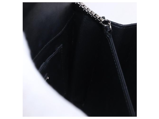 Borsa a tracolla Salvatore Ferragamo Gancini Chain in pelle nera e argento Auth 195321A Nero - vista 19