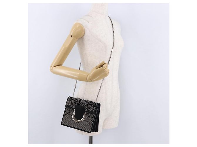 Borsa a tracolla Salvatore Ferragamo Gancini Chain in pelle nera e argento Auth 195321A Nero - vista 24