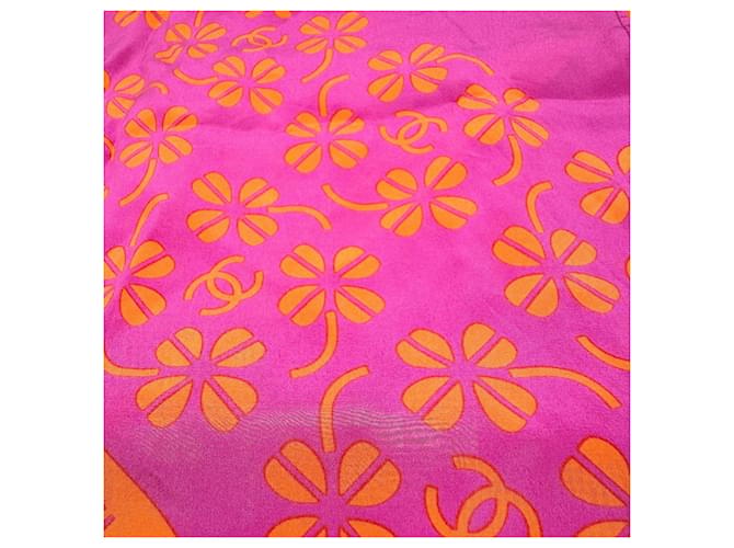 Sciarpa Chanel Coco Mark Quadrifoglio in Rosa - vista 7