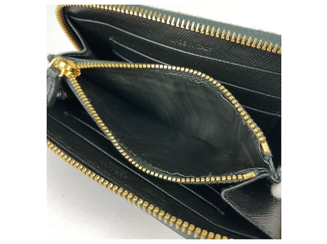 Prada Dunkelgrünes Leder-Münzgeldbörse - Ansicht 8