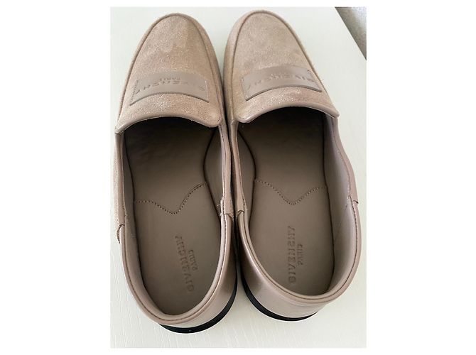 Mocassins Givenchy en daim beige - vue 11