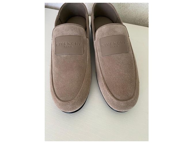 Mocassins Givenchy en daim beige - vue 2
