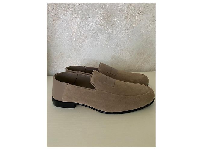 Mocassins Givenchy en daim beige - vue 3