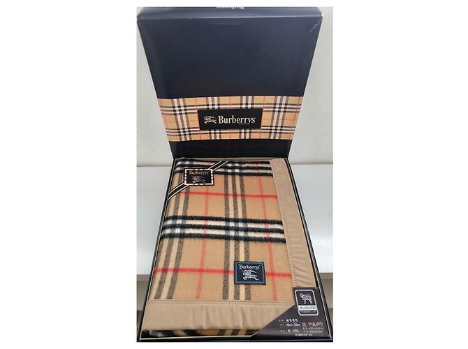 Burberrys virgin wool blanket Nova Check pattern - view 2