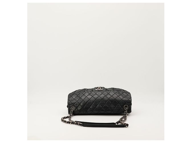Borsa a patta Chanel in pelle di agnello matelassé nera Nero - vista 5