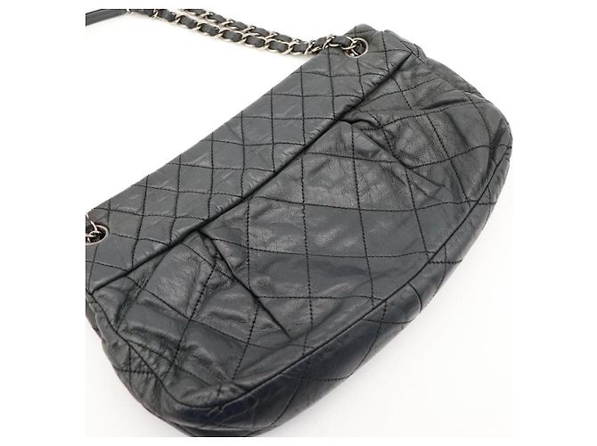Borsa a patta Chanel in pelle di agnello matelassé nera Nero - vista 8