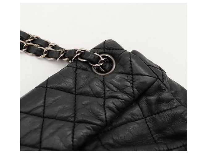 Borsa a patta Chanel in pelle di agnello matelassé nera Nero - vista 9