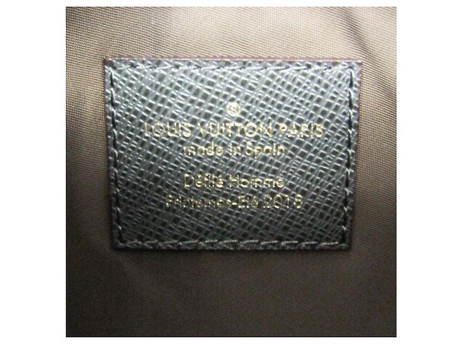 Louis Vuitton Outdoor Messenger Monogram Canvas PM Marrone - vista 5