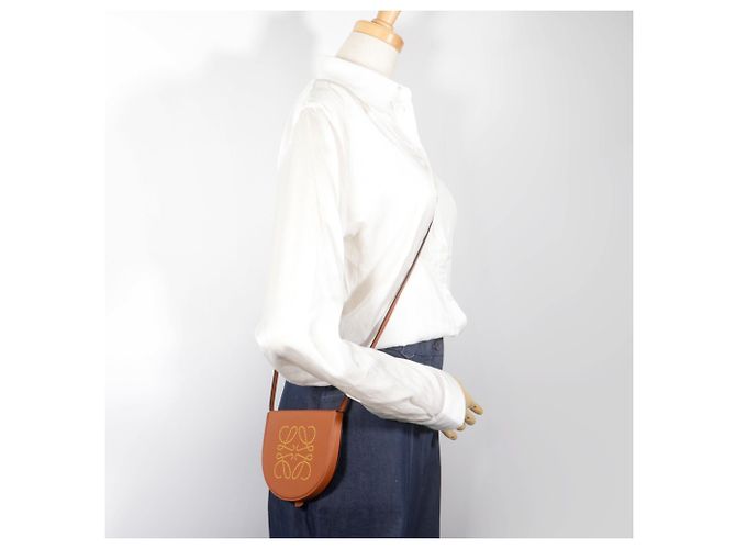 Borsa a tracolla Loewe Heel Pouch Mini Marrone - vista 15