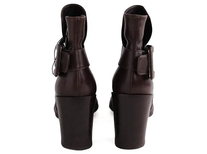 Botas Roger Vivier de cuero marrón con hebilla Castaño - vista 2