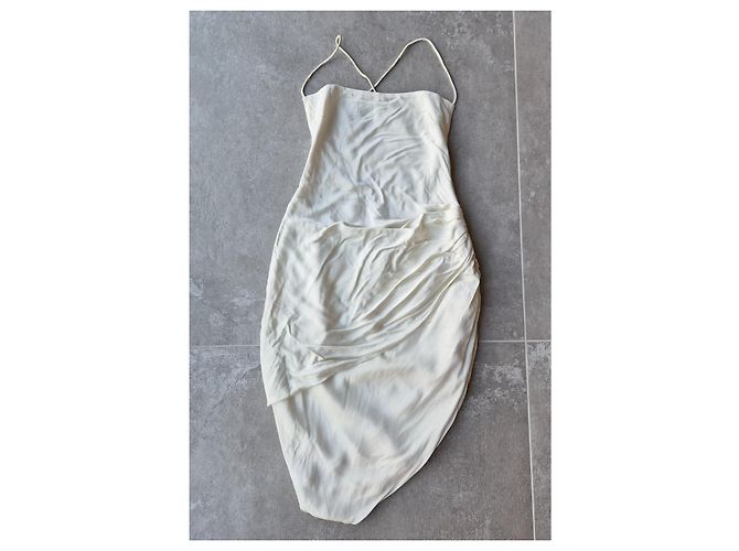 Jacquemus Saudade Kleid aus cremeweißer Seide - Ansicht 2