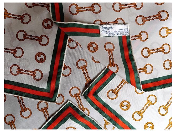 Gucci Seidenschal mit Pferdebeißermotiv Weiß Golden - Ansicht 3
