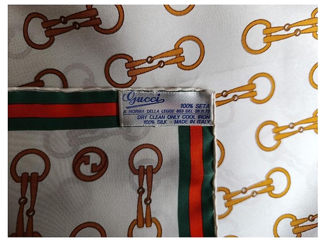 Gucci Seidenschal mit Pferdebeißermotiv Weiß Golden - Ansicht 4