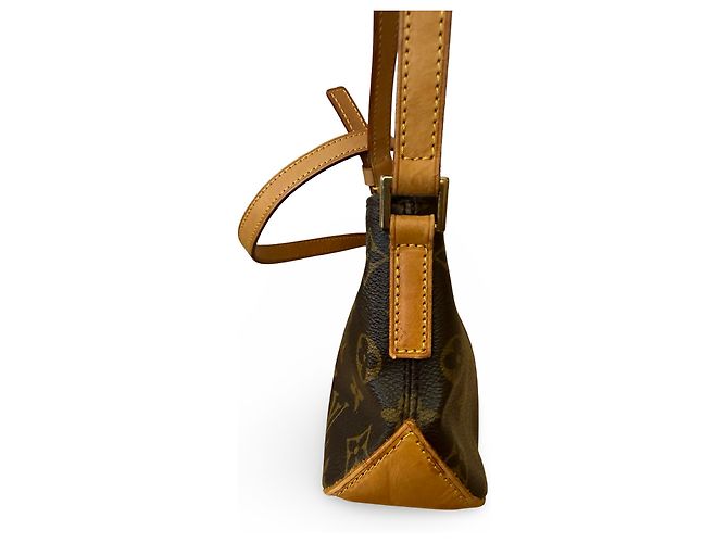 Louis Vuitton Trotteur Fine Trotter Castaño - vista 4