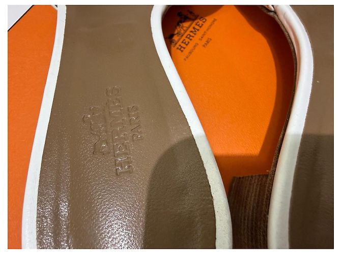 Hermès Oasis Mules Sandali in pelle bianca tg 37.5 Marrone Bianco - vista 7