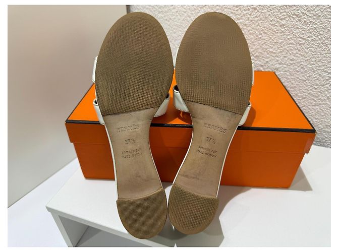 Hermès Oasis Mules Sandali in pelle bianca tg 37.5 Marrone Bianco - vista 9