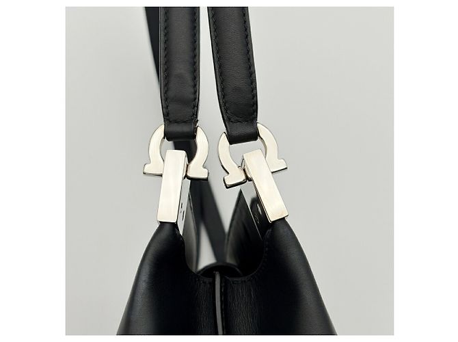 Borsa a tracolla Salvatore Ferragamo Gancini Nero - vista 10
