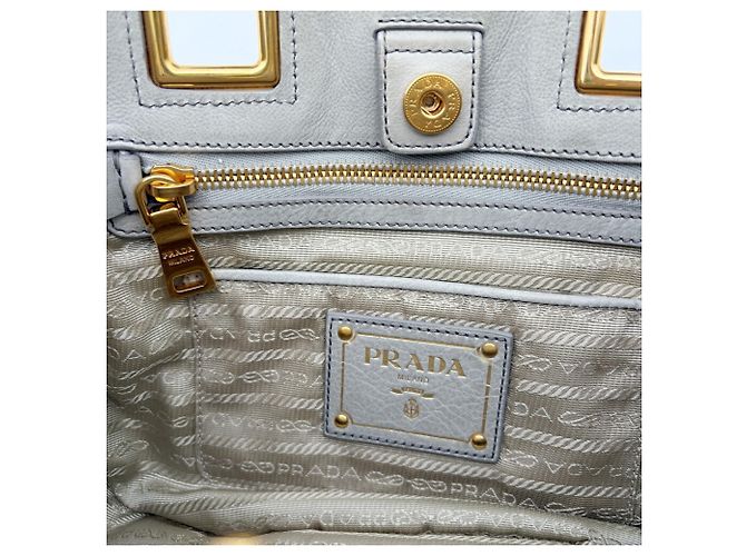 Borsa a tracolla in pelle Prada BN2245 in Grayish Grigio - vista 19