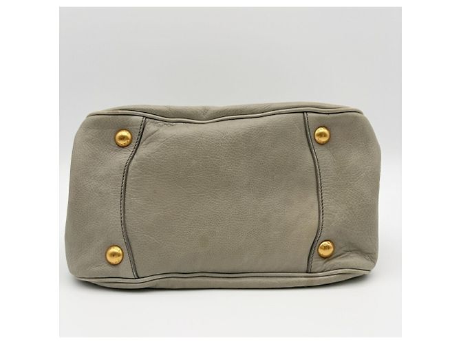 Borsa a tracolla in pelle Prada BN2245 in Grayish Grigio - vista 8