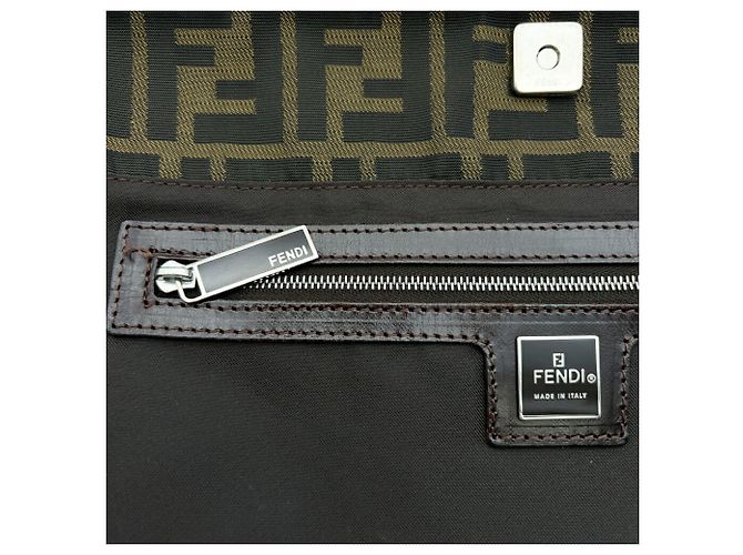 Borsa a tracolla Fendi Zucca Marrone scuro - vista 17