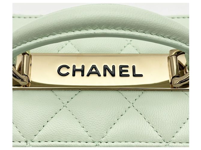 Borsa Vanity Chanel Matelassé Verde chiaro - vista 9
