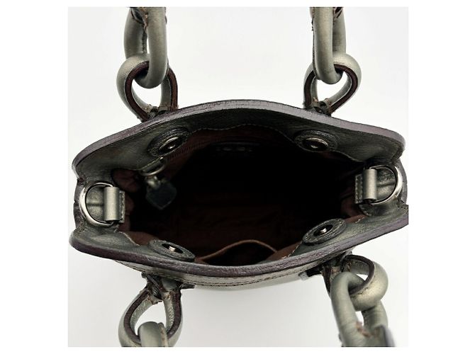Borsa a tracolla in pelle Loewe Fiesta Verde oliva - vista 18