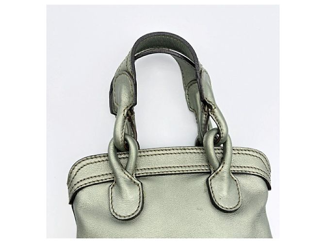 Borsa a tracolla in pelle Loewe Fiesta Verde oliva - vista 8