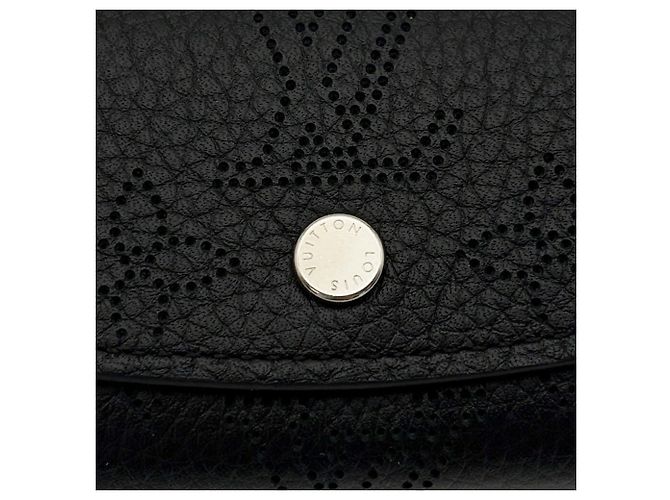 Louis Vuitton Mahina Multicles Porta chiavi 4 chiavi Nero - vista 6