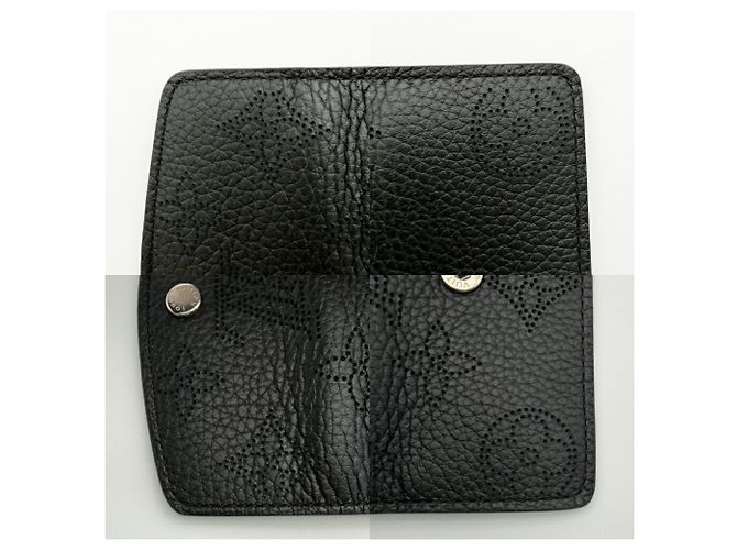 Louis Vuitton Mahina Multicles Porta chiavi 4 chiavi Nero - vista 7
