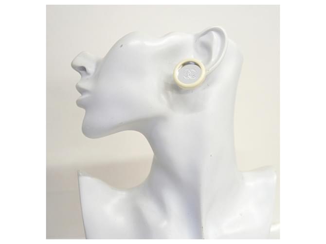 Orecchini a clip Chanel Oro e Bianco D'oro - vista 5