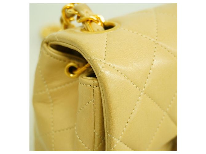 Borsa a spalla Mini Matelassé con catena Chanel Beige - vista 11