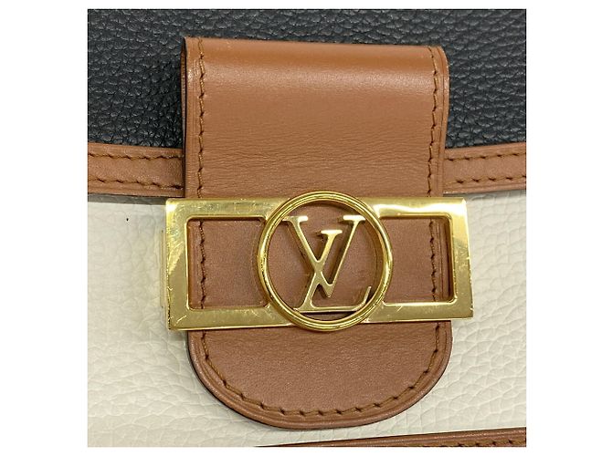 Bolso de hombro Louis Vuitton Dauphine MINI Negro - vista 7