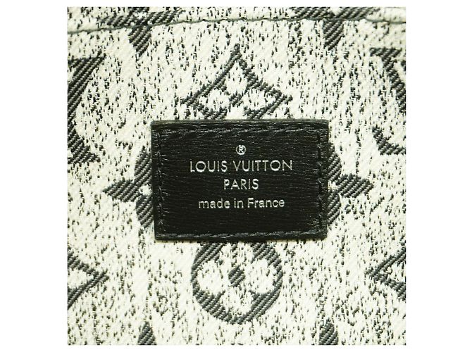 Borsa Tote Louis Vuitton Monogram Jacquard Denim OnTheGo MM Marrone Nero - vista 5