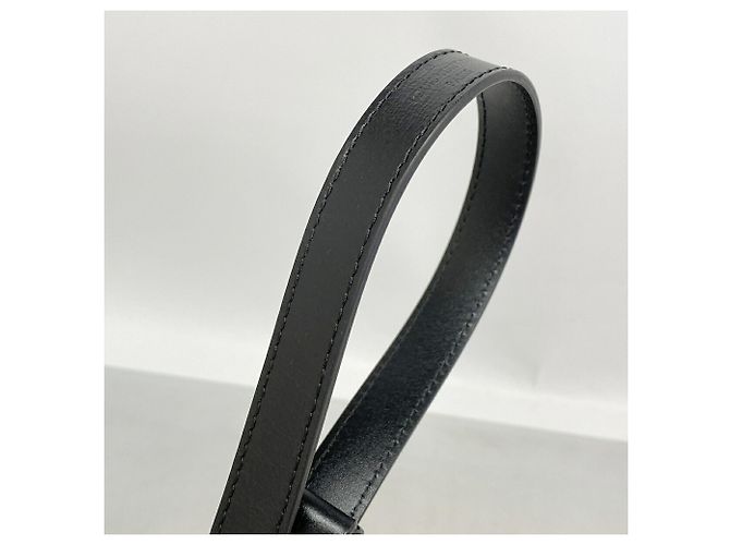 Borsa Louis Vuitton LV Lock Dauphiné MM Nero - vista 12