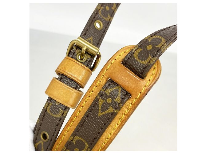 Bolsa de Ombro Louis Vuitton Monogram Danube Marrom - vista 9