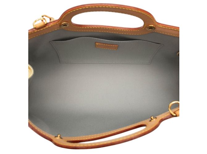 Louis Vuitton Yellow Monogram Vernis Roxbury Drive Giallo - vista 4