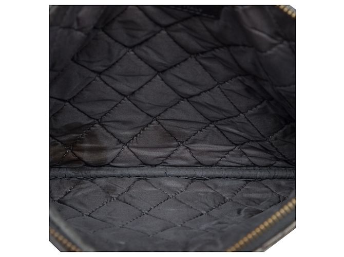 Clutch Chanel Gray Small Quilted Crinkled Patent O Case Marrone Grigio antracite - vista 4