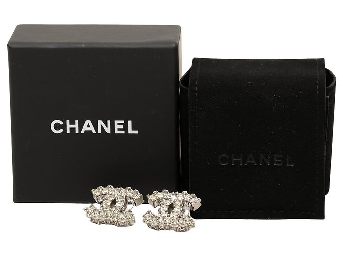 Orecchini Chanel Silver CC in ottone e strass con chiusura a pressione Argento - vista 4